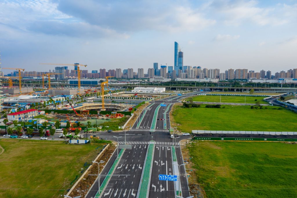 工业园区厂区道路柔性结膜技术 / Industrial park road flexible film-forming technology